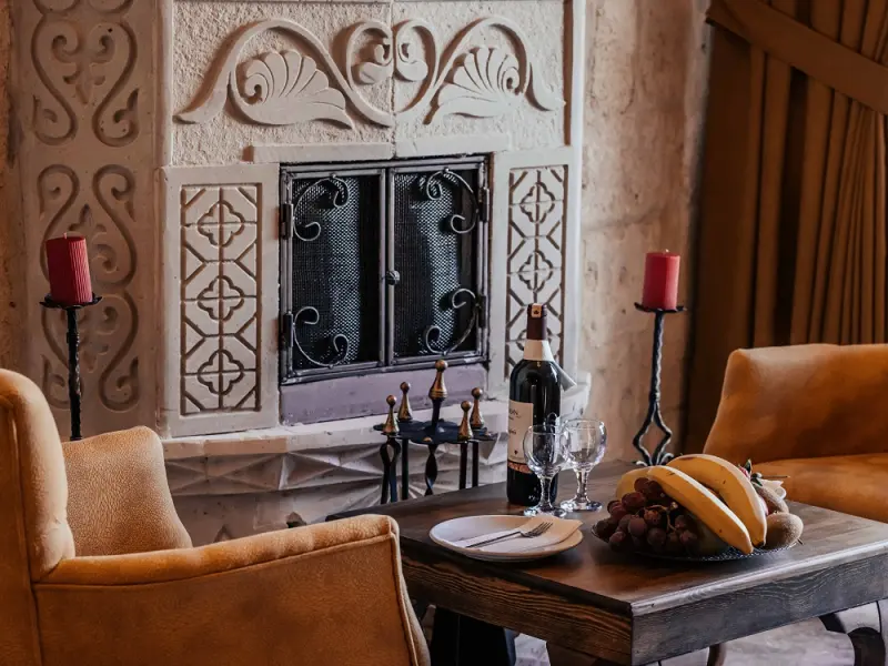 Bayar Cave Suites 37
