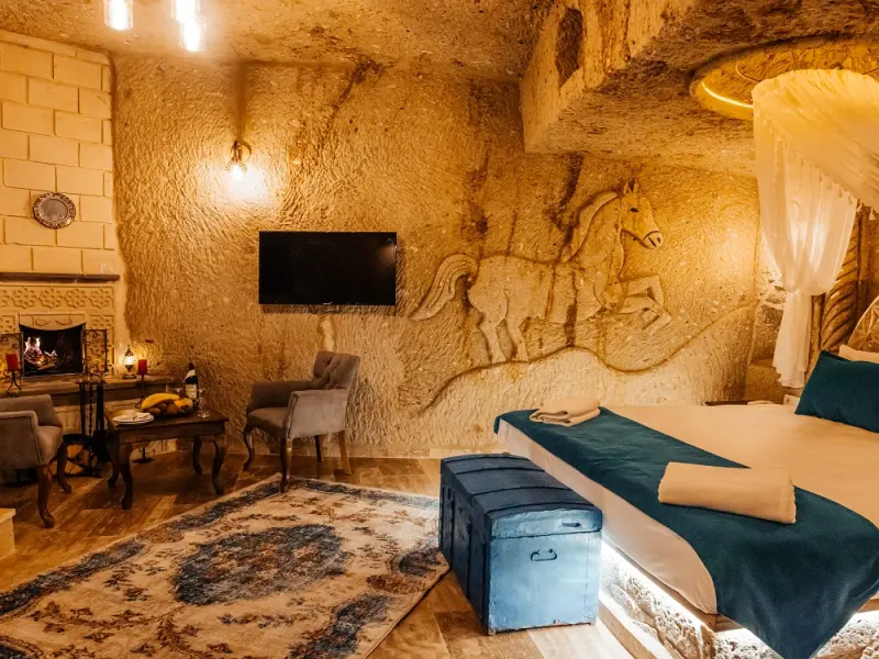 Bayar Cave Suites 7