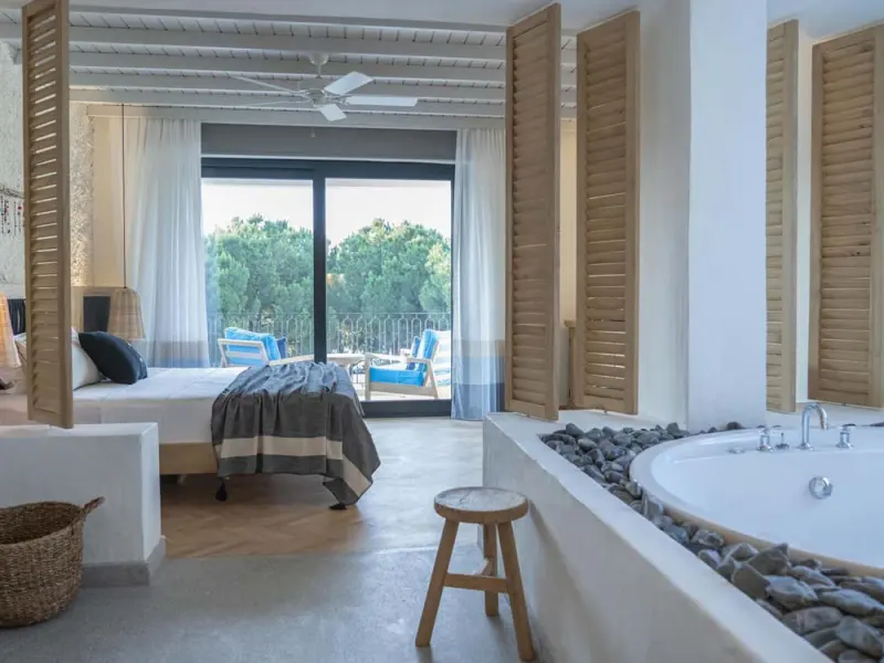 Yacht Boheme Hotel 4