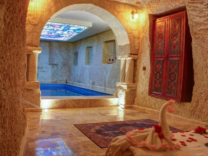 Calypso Cave Suites 18