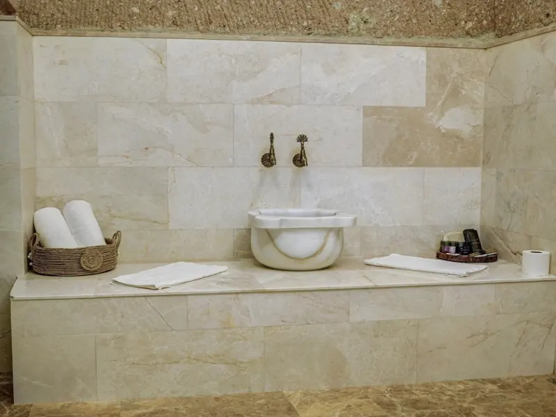 Calypso Cave Suites 27
