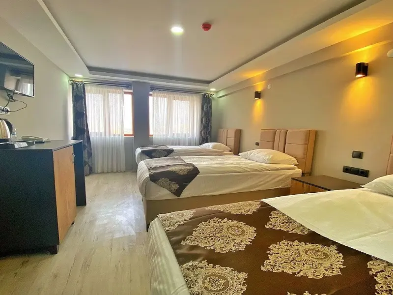 Whitestone Otel 2