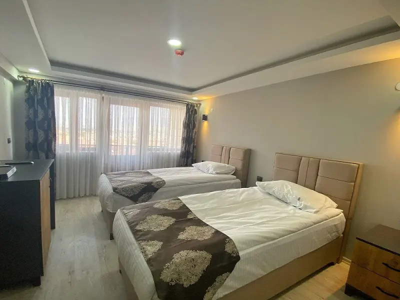 Whitestone Otel 3