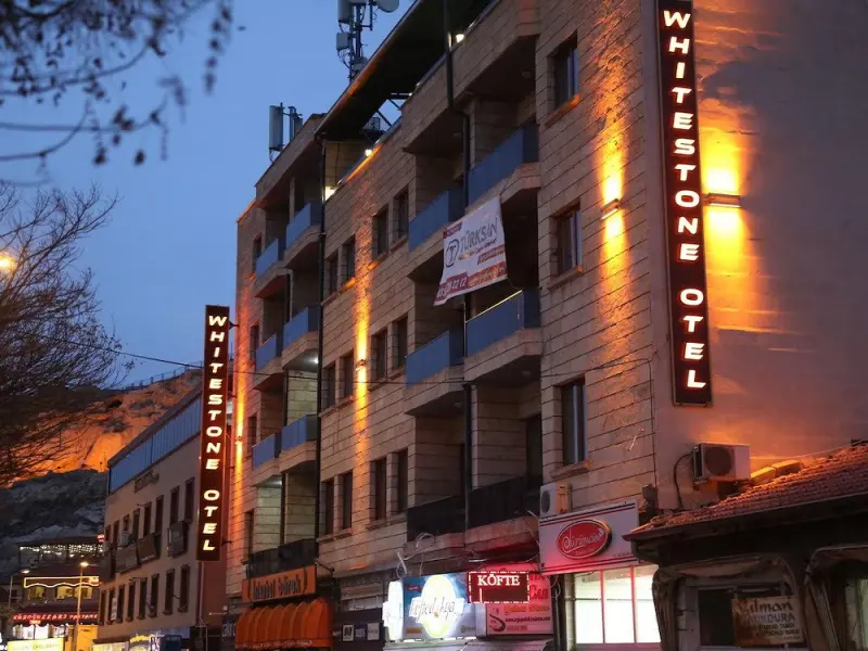 Whitestone Otel 8