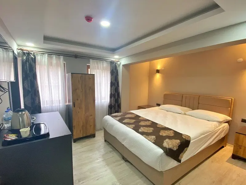 Whitestone Otel 10