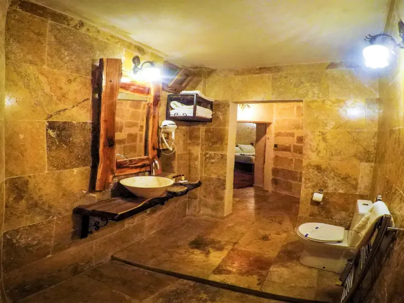 Larissa Cave Hotel 17
