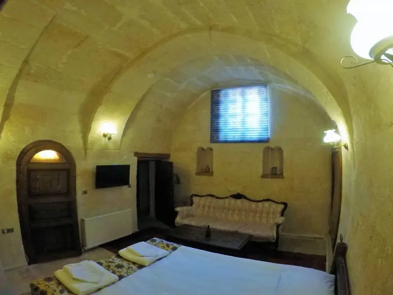 Larissa Cave Hotel 19