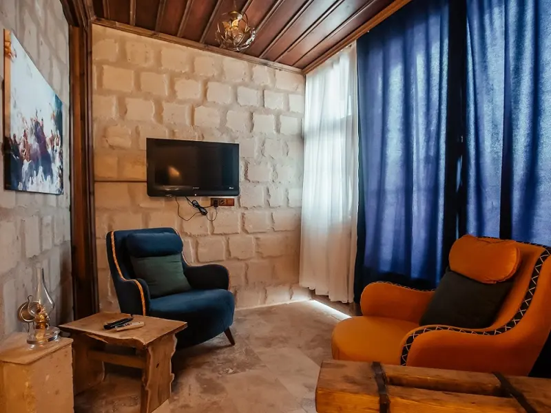 Larissa Cave Hotel 28