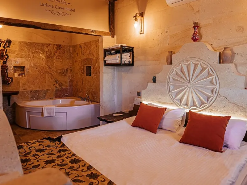 Larissa Cave Hotel 3
