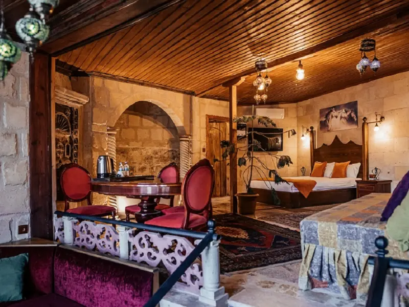Larissa Cave Hotel 4