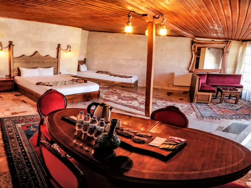 Larissa Cave Hotel 7