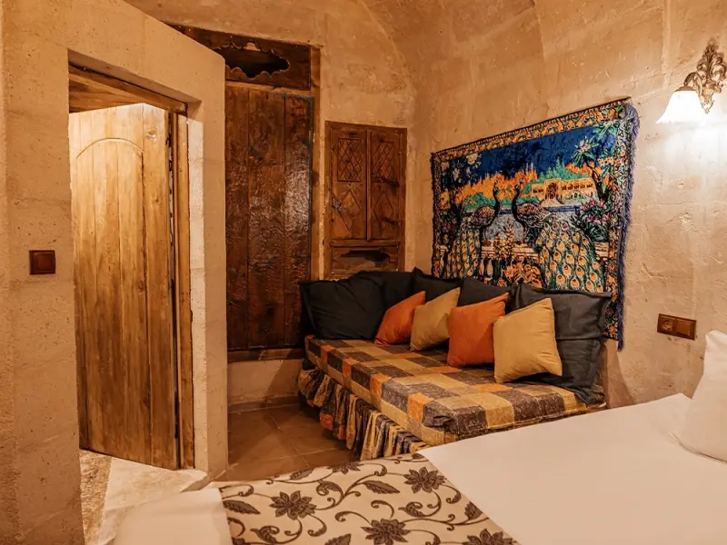 Larissa Cave Hotel 10