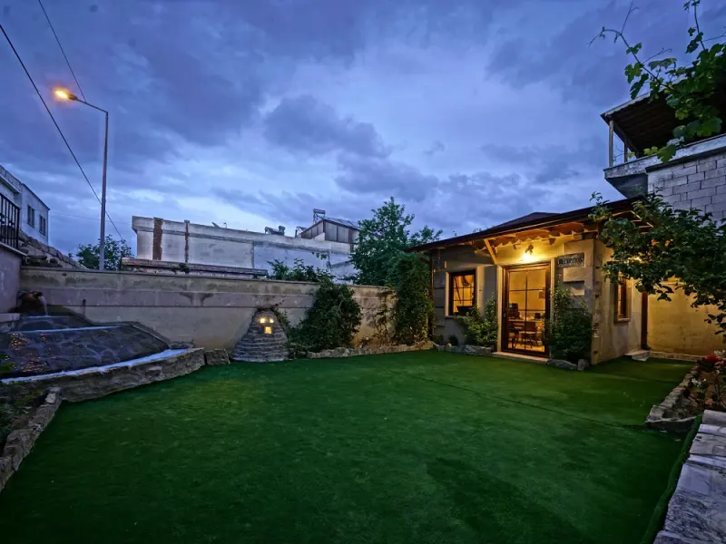 Epoch Stone House 25