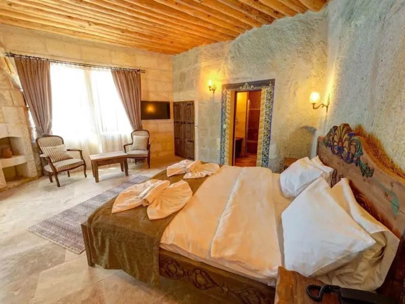 Capp Royal Cave Hotel 13