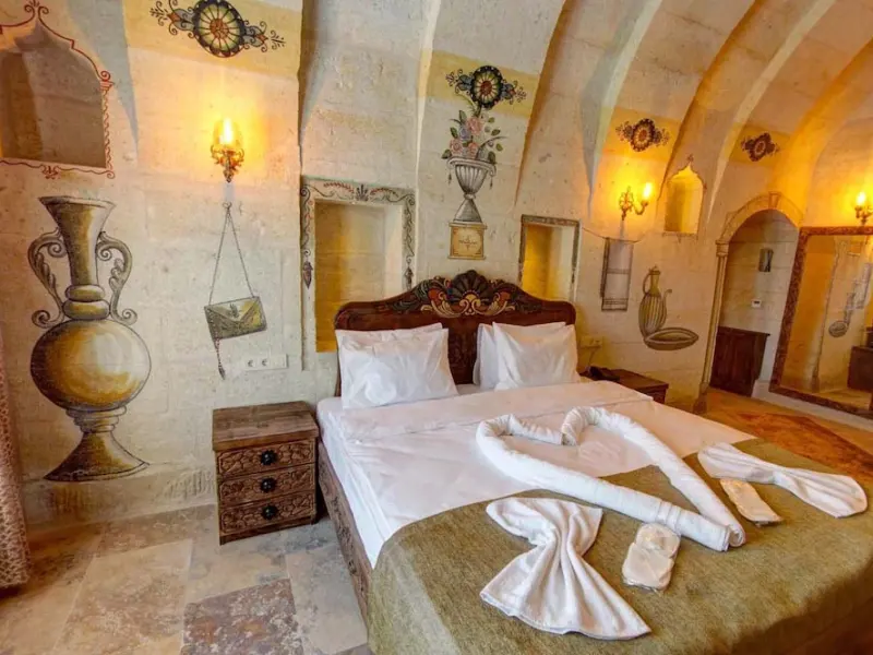 Capp Royal Cave Hotel 14