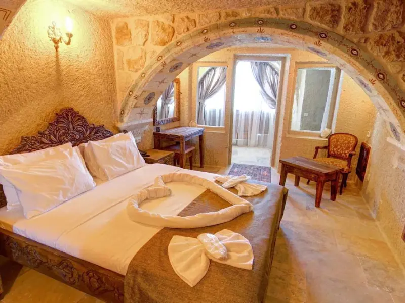 Capp Royal Cave Hotel 16