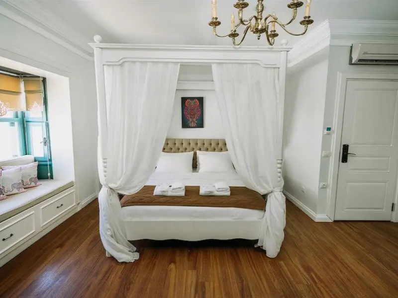 Beyaz Kapı Boutique Hotel Alaçatı 4
