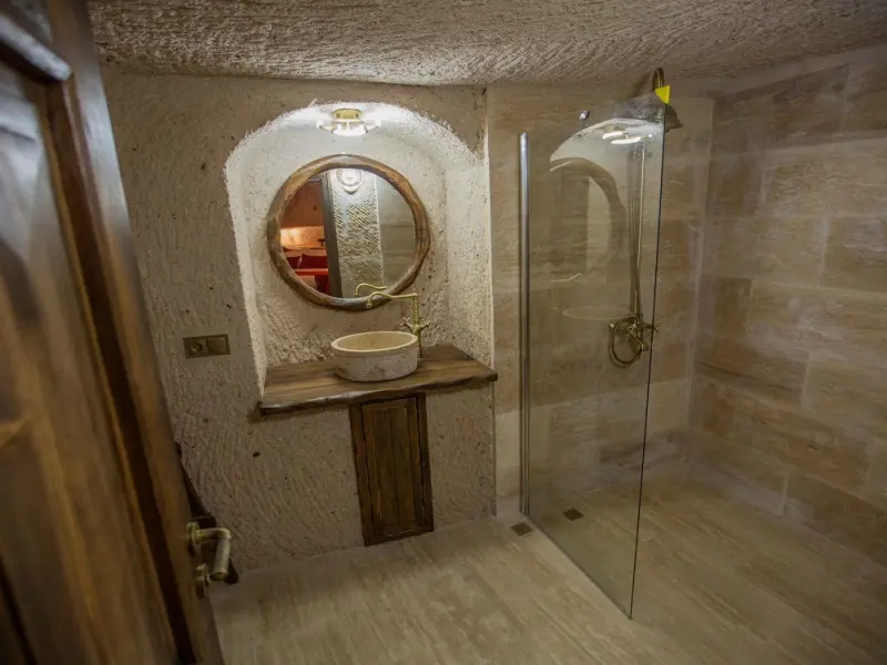 Maks Cave House 9