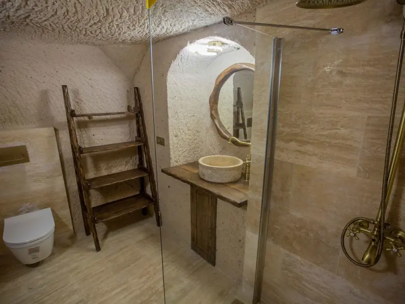 Maks Cave House 10