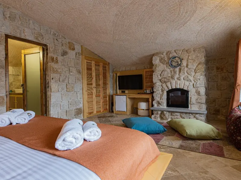 Cappadocia Hobbit House 22