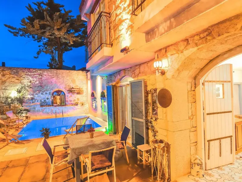 Alaçatı Asmalı Konak Otel 3