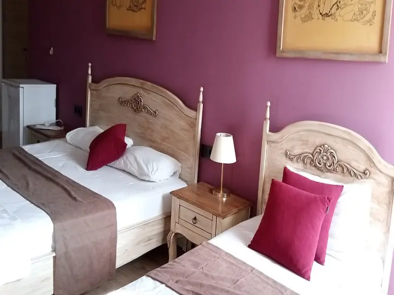 Renos Otel 5