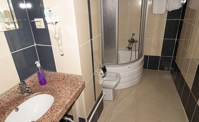 Kafkas Arı Hotel 13