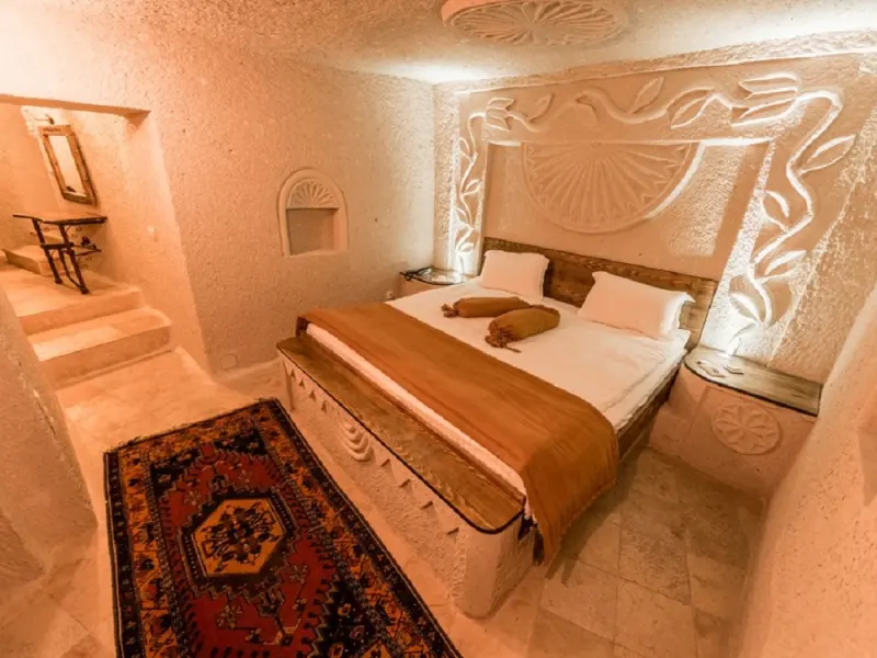 Elite Cave Suites 11