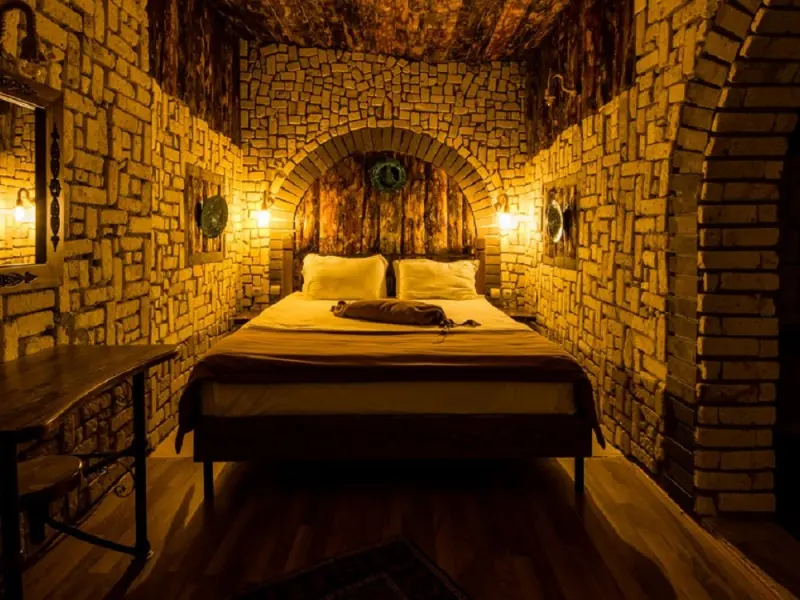 Elite Cave Suites 15