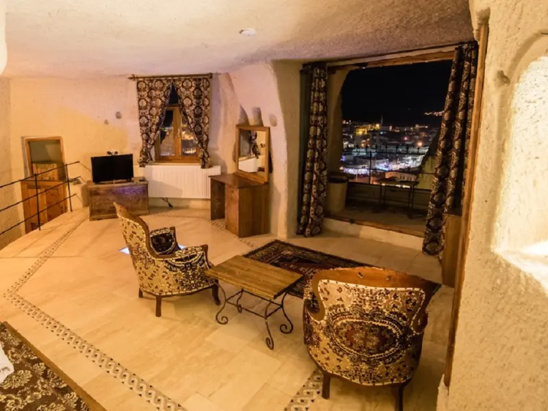 Elite Cave Suites 16
