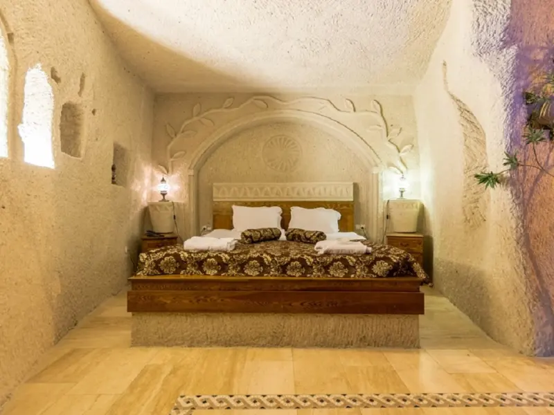 Elite Cave Suites 19
