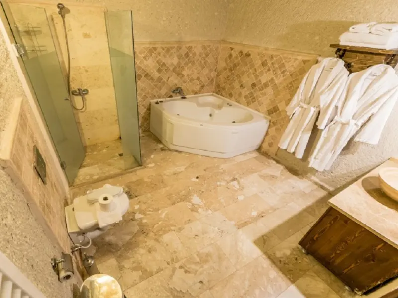 Elite Cave Suites 26
