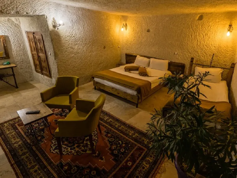 Elite Cave Suites 7
