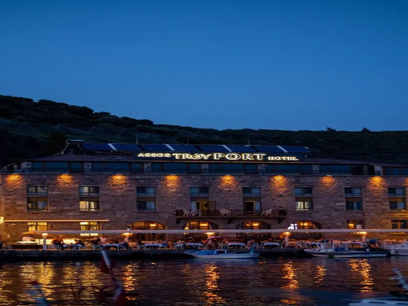 Assos Troy Port Hotel 21