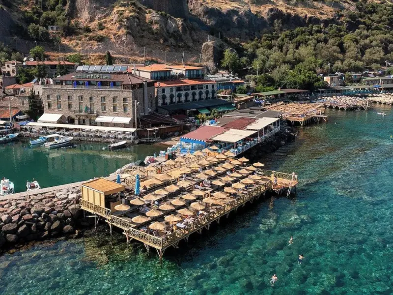 Assos Troy Port Hotel 23