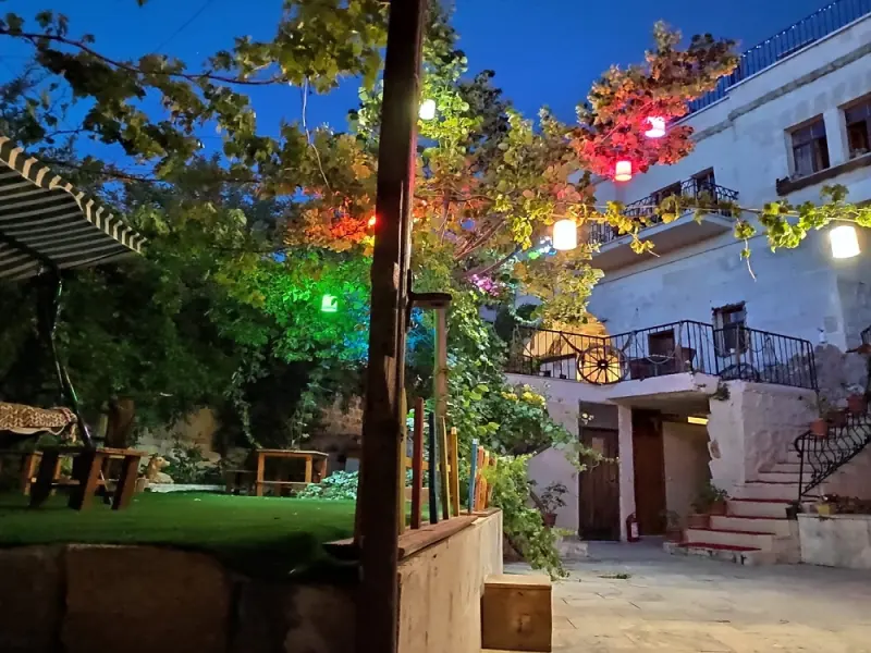 Unicorn Cave Hotel 2