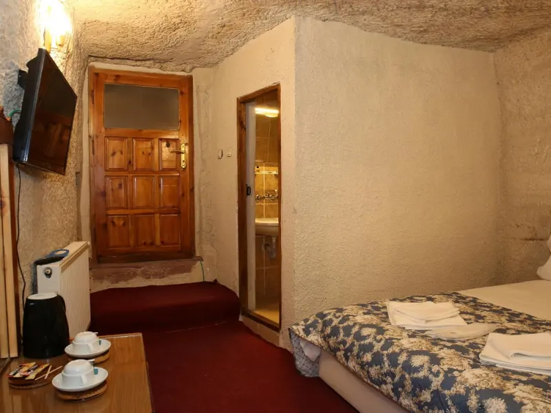 Unicorn Cave Hotel 23