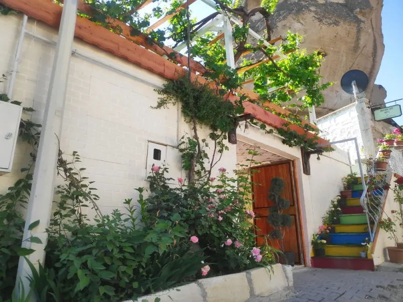 Unicorn Cave Hotel 3