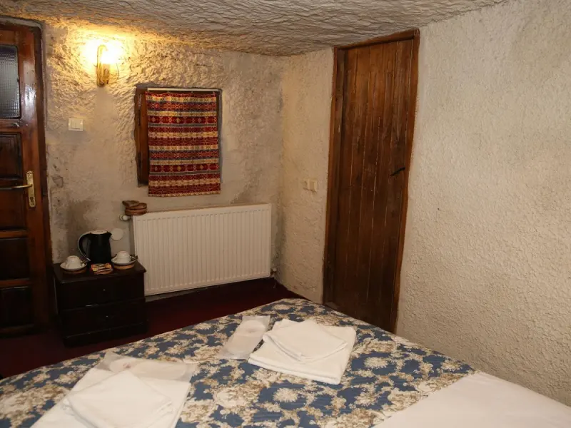 Unicorn Cave Hotel 8
