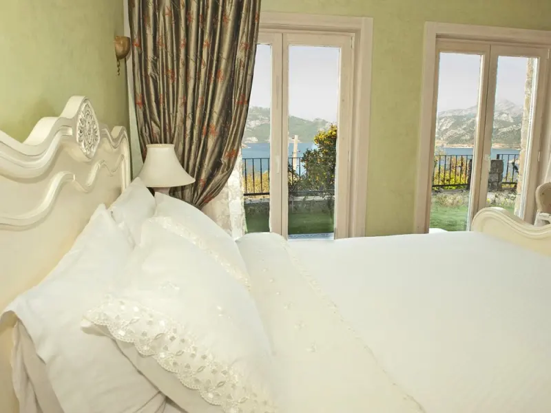 Swan Lake Butik Otel Selimiye 11