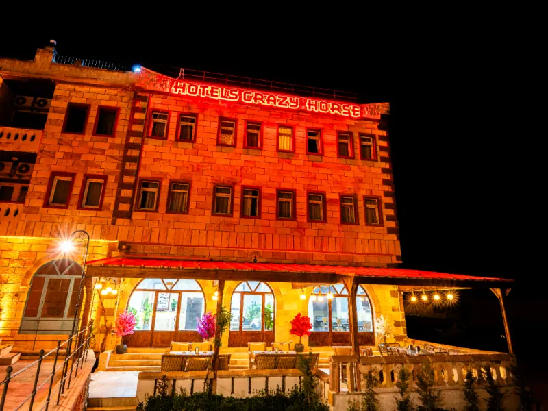 Crazy Horse Hotel 1