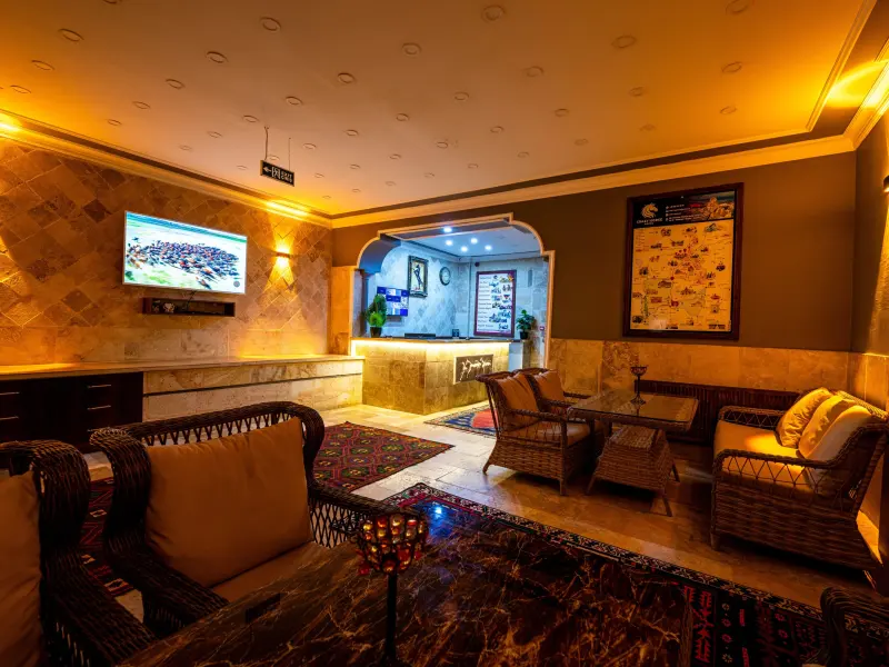 Crazy Horse Hotel 6