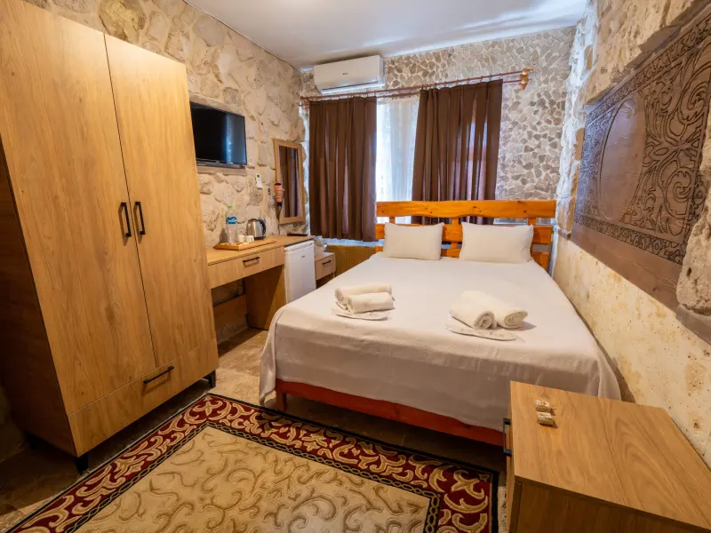Crazy Horse Hotel 9