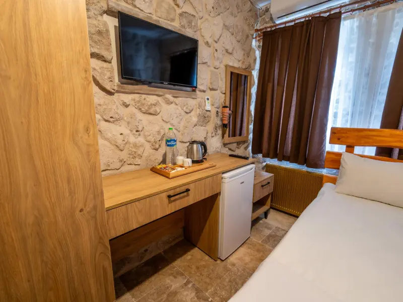 Crazy Horse Hotel 10