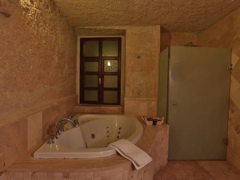 Mdc Cave Hotel 11