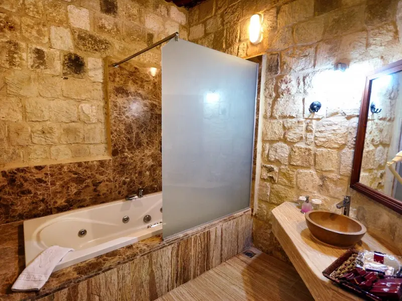 Mdc Cave Hotel 24