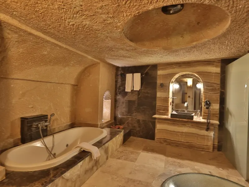 Mdc Cave Hotel 33