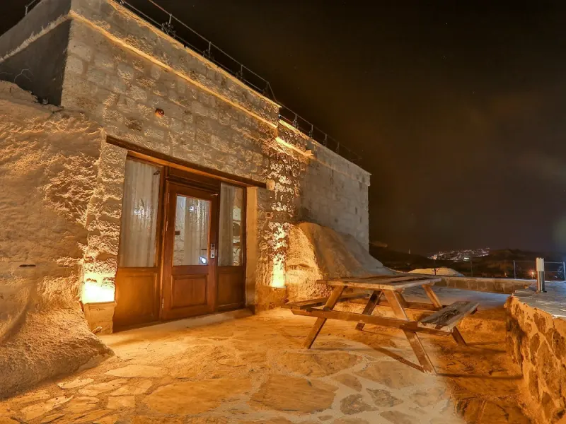 Mdc Cave Hotel 37