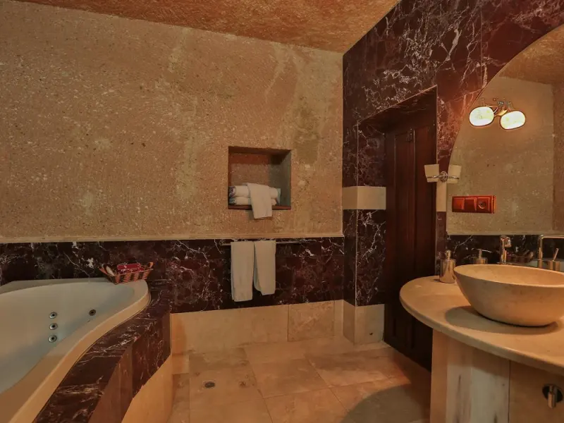 Mdc Cave Hotel 38