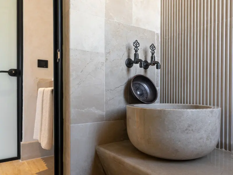 Mekvin Suites Villas 11